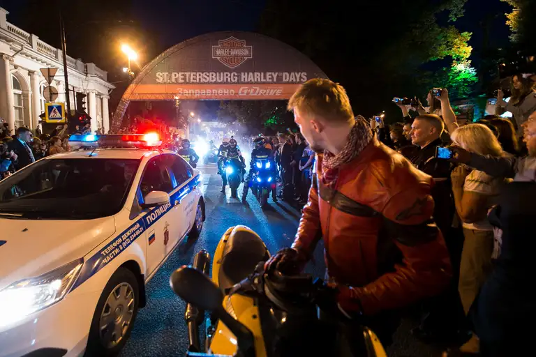 Съёмка на улицах Питера в рамках St.Petersburg Harley® Days